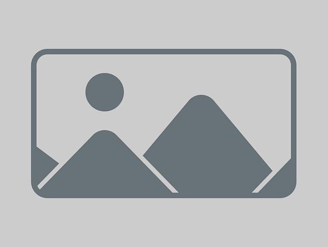 Thumbnail of Golden shower for lovers