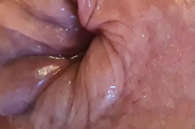 Thumbnail of sperm squeezed out of my ass while pissing