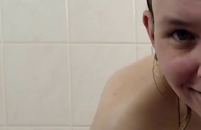 Thumbnail of I pee in the bathtub after showering