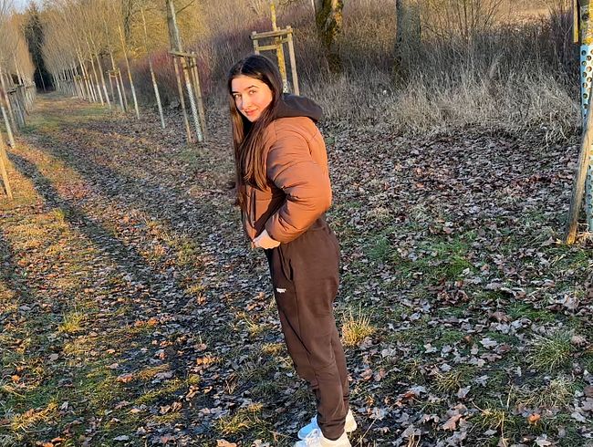 I had to go so badly!! I peed on the alley while walking!!