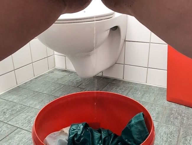 Thumbnail of I piss all over the green jacket.