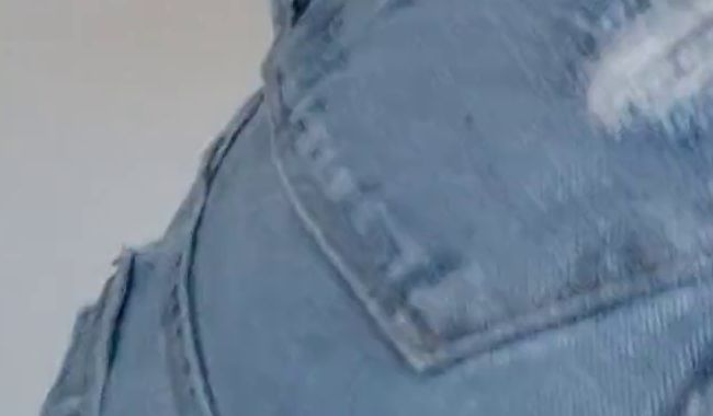 Thumbnail of I pee in my jeans hotpants